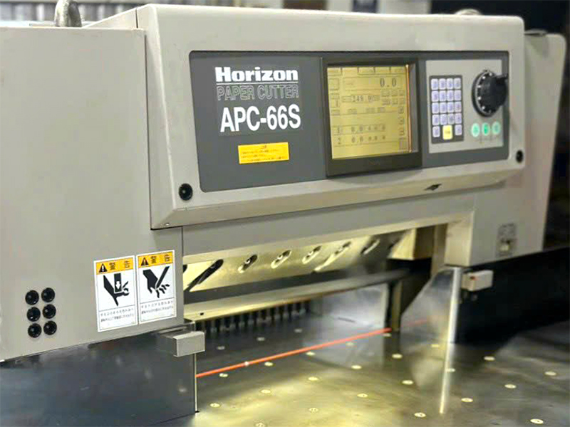Máy cắt giấy HORIZON APC-66S
